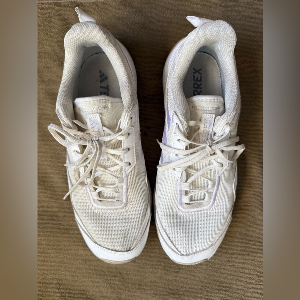 Pre- Owned Men Adidas Terrex AX4 Hiking Shoes White HQ9022 Size 8.5
